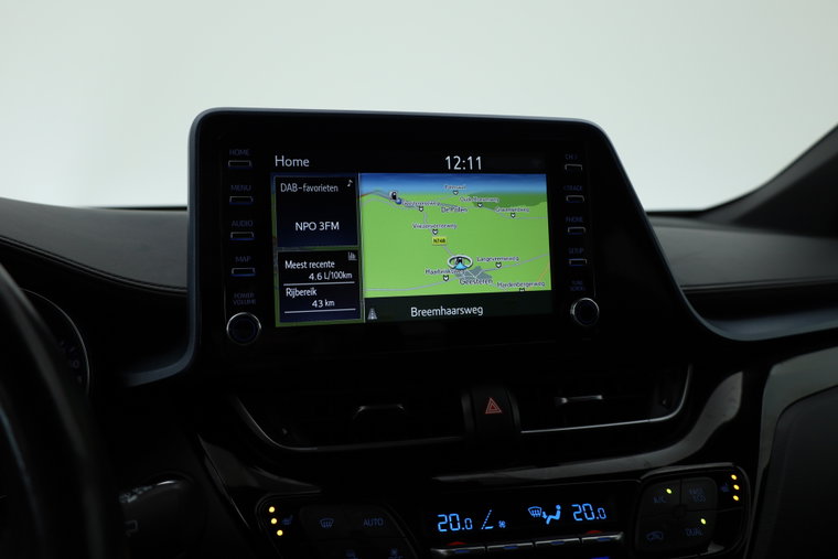 Vehicle Image 25