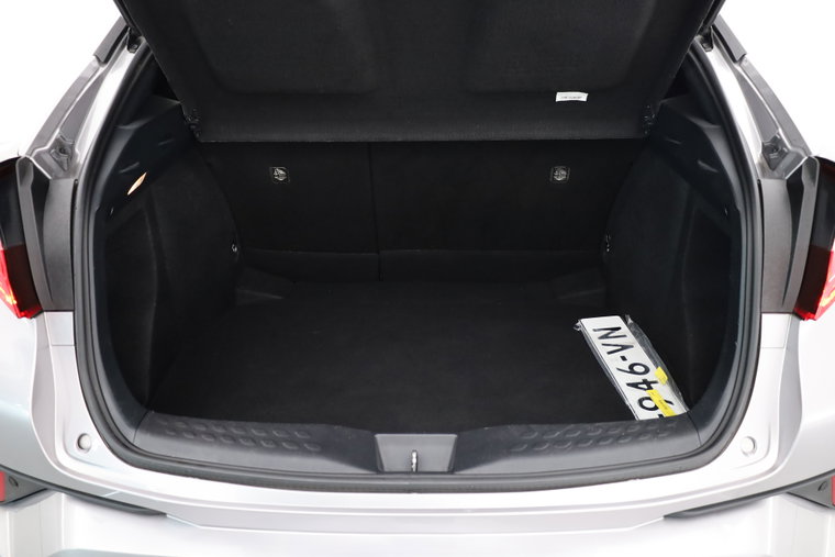 Vehicle Image 38