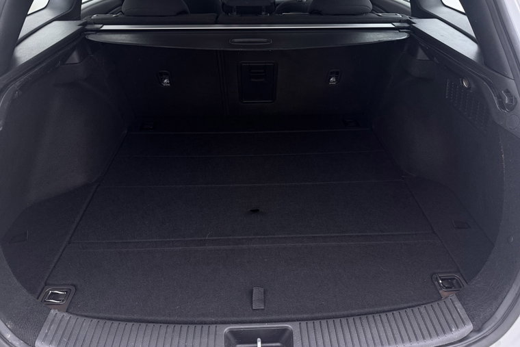 Vehicle Image 29