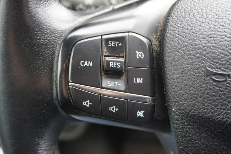 Vehicle Image 17