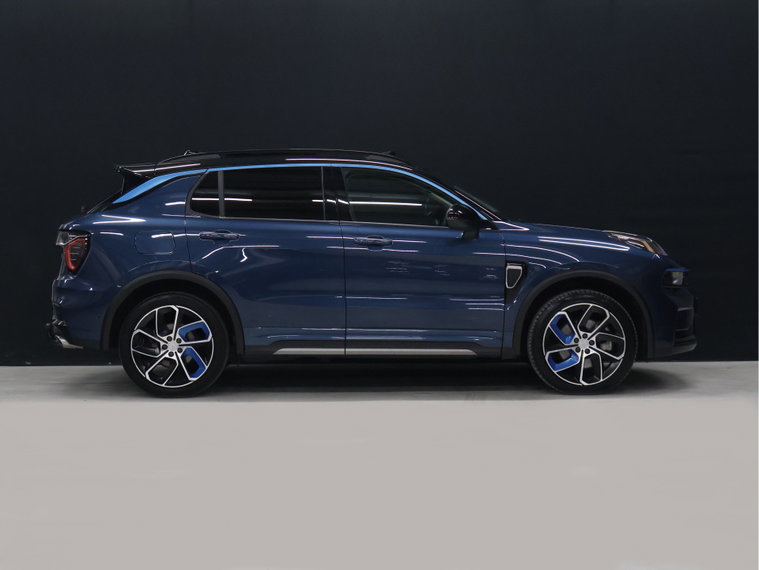 Vehicle Image 11