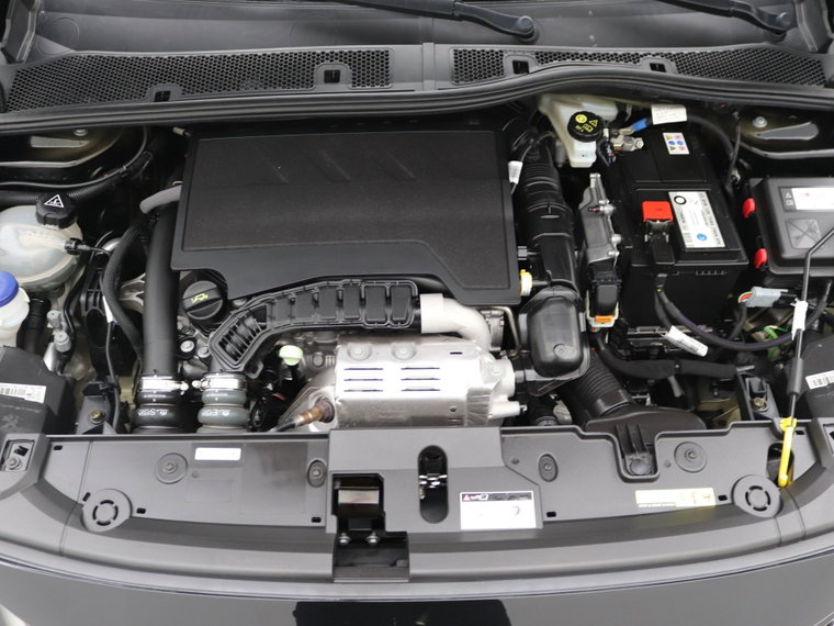 Vehicle Image 36