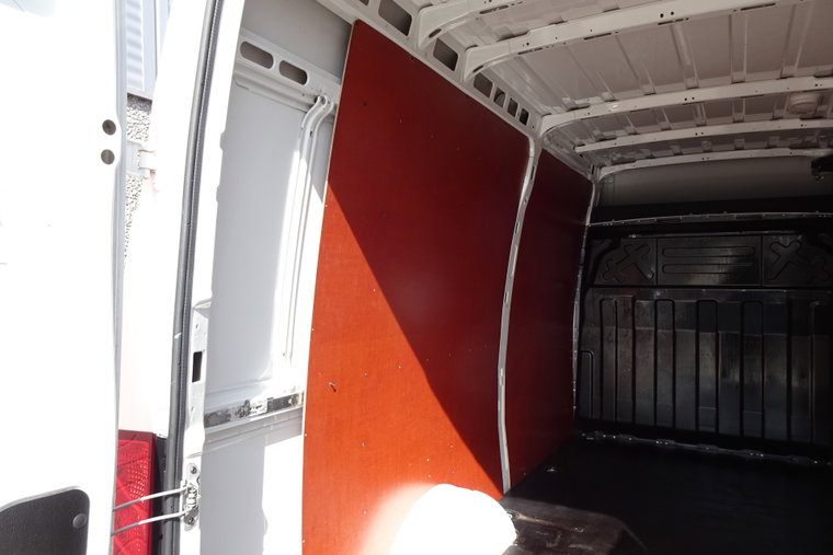 Vehicle Image 37