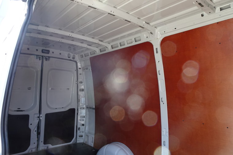 Vehicle Image 38