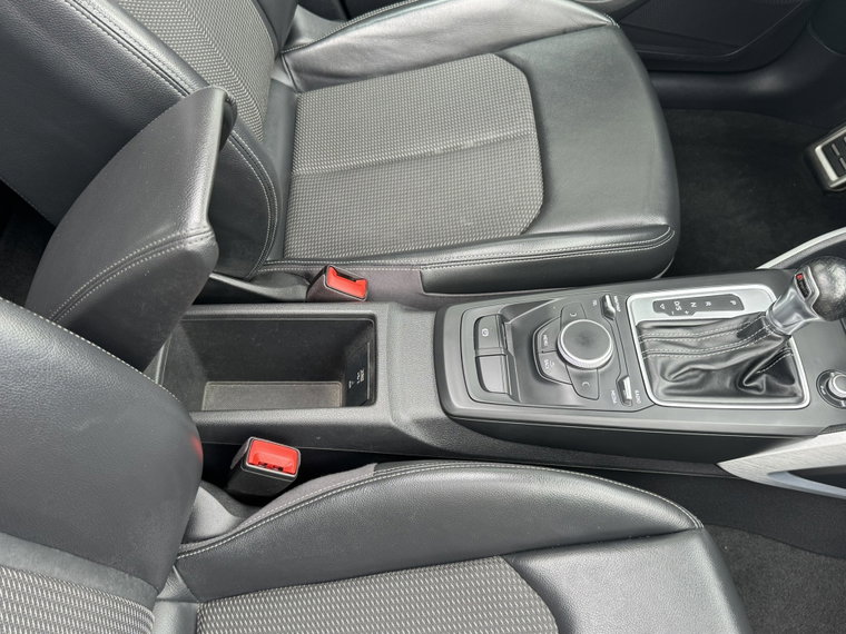 Vehicle Image 45