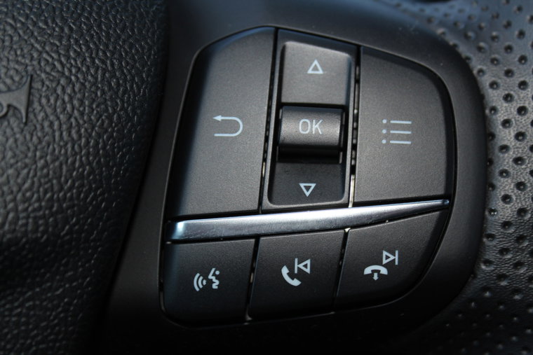 Vehicle Image 24