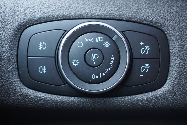 Vehicle Image 19