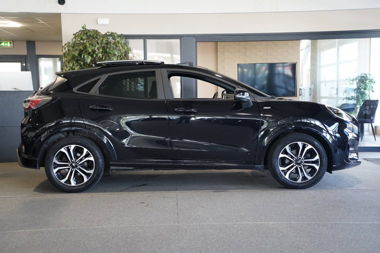 Vehicle Image 13