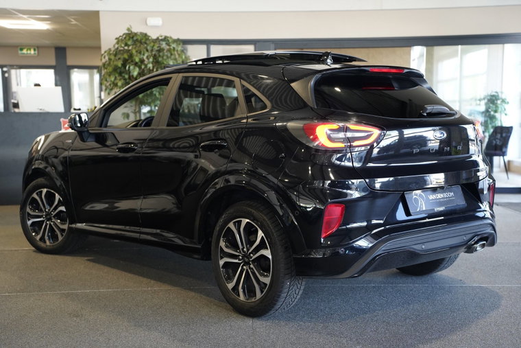 Vehicle Image 21