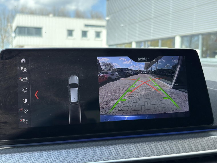 Vehicle Image 33