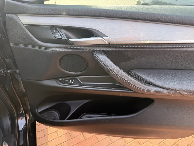 Vehicle Image 39