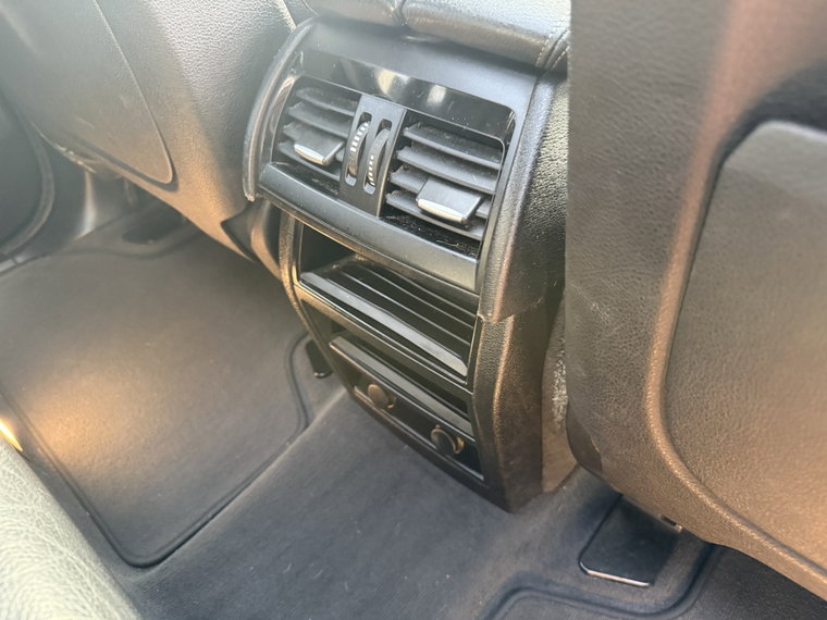 Vehicle Image 41