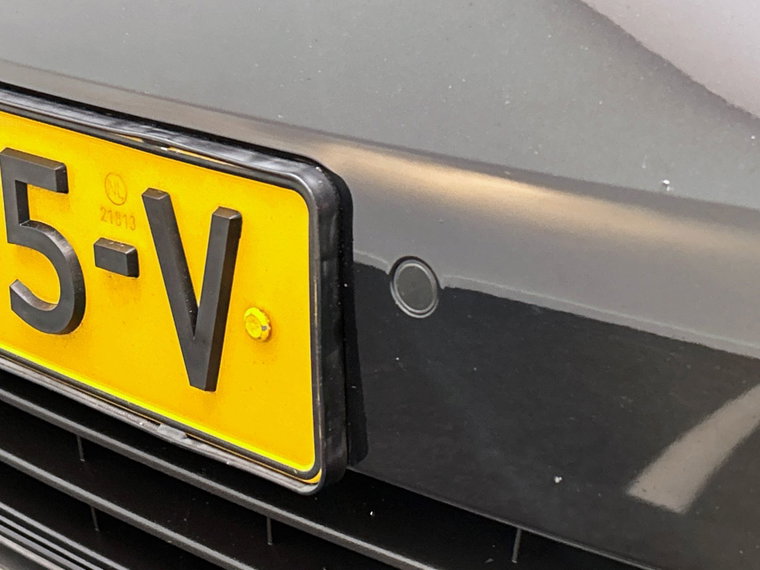 Vehicle Image 35