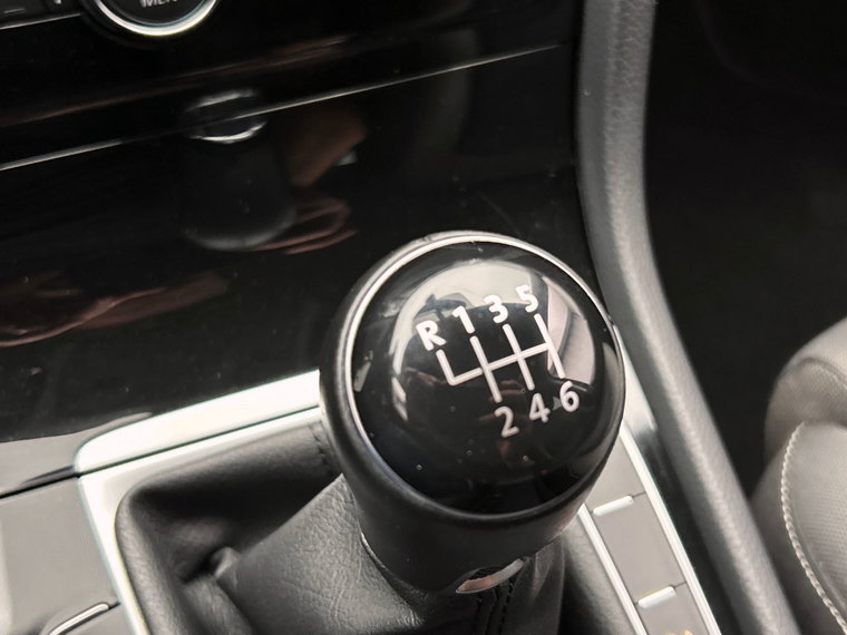 Vehicle Image 37