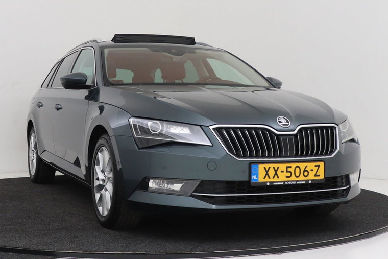 Vehicle Image 13