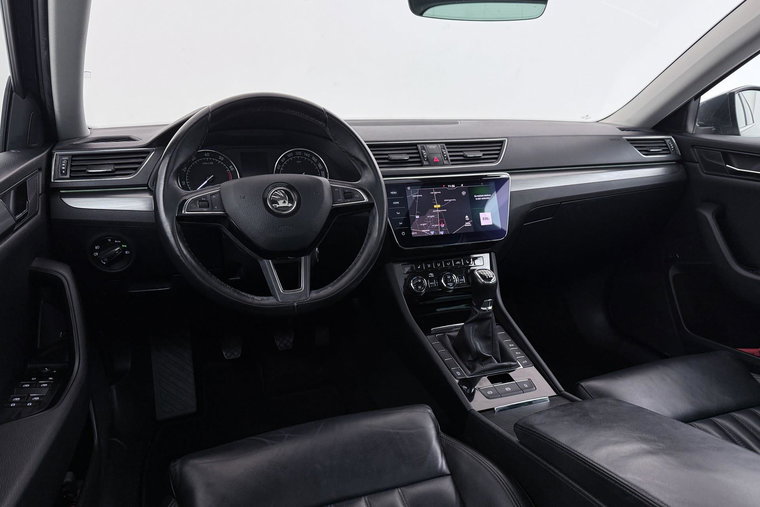 Vehicle Image 17
