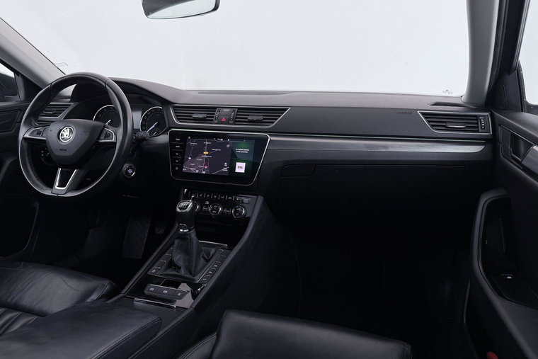 Vehicle Image 19