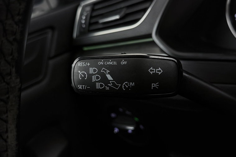 Vehicle Image 33
