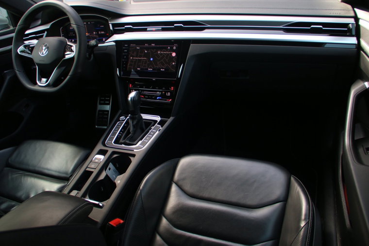 Vehicle Image 9