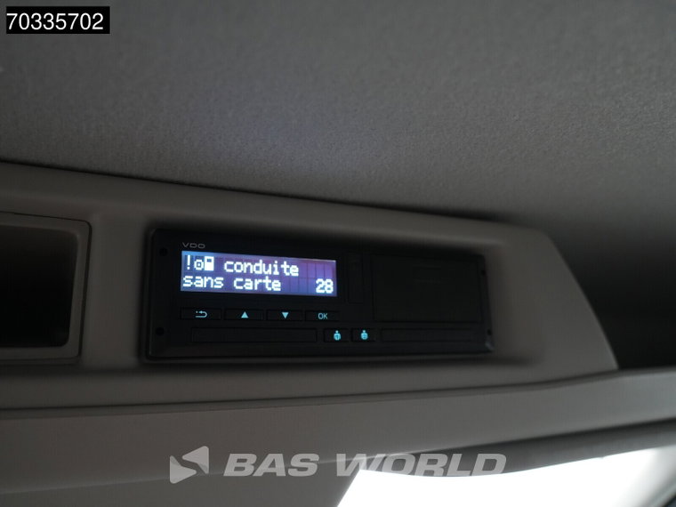 Vehicle Image 33