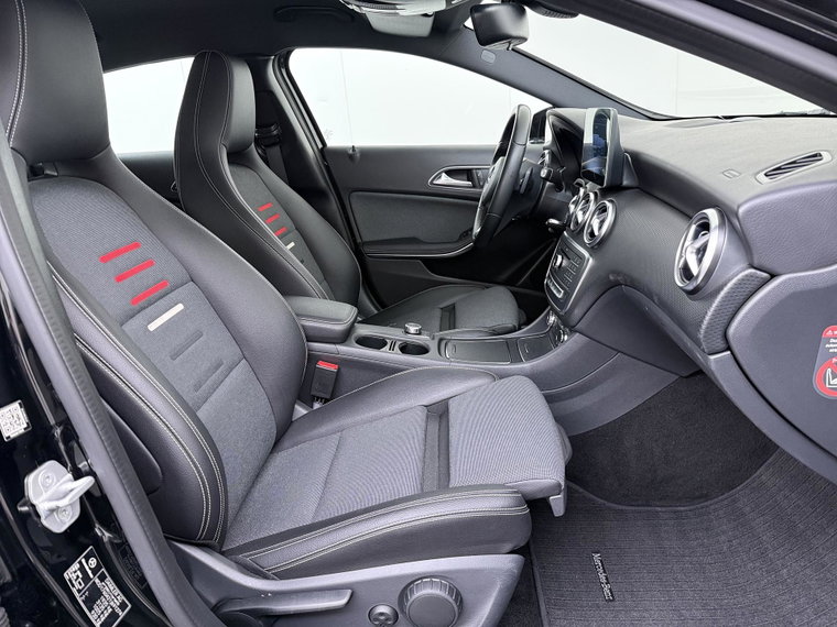 Vehicle Image 38