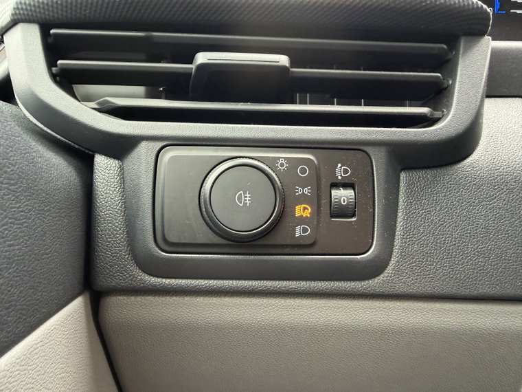 Vehicle Image 27