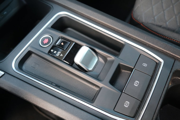 Vehicle Image 35
