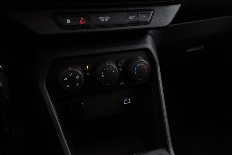 Vehicle Image 26