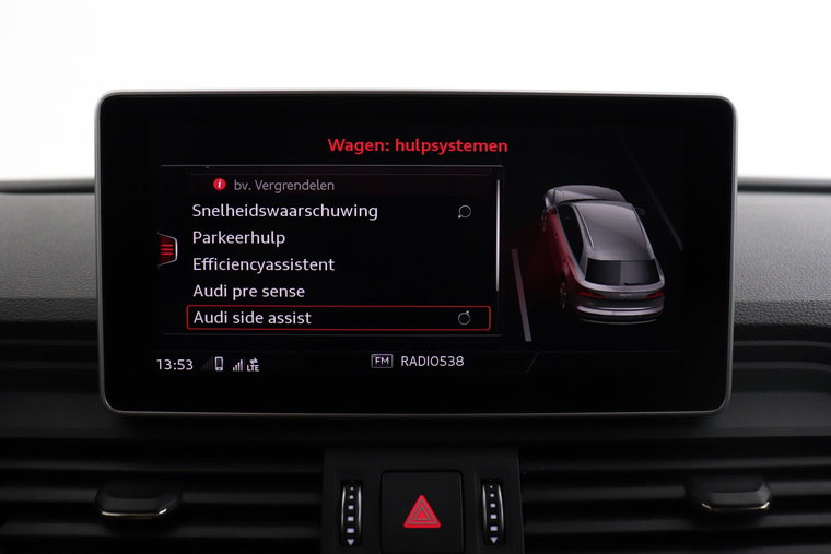 Vehicle Image 32