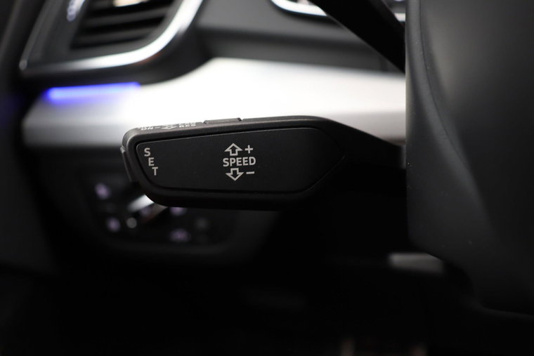 Vehicle Image 40