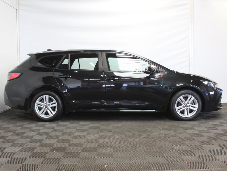 Vehicle Image 15