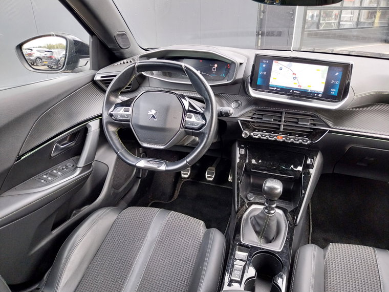 Vehicle Image 35