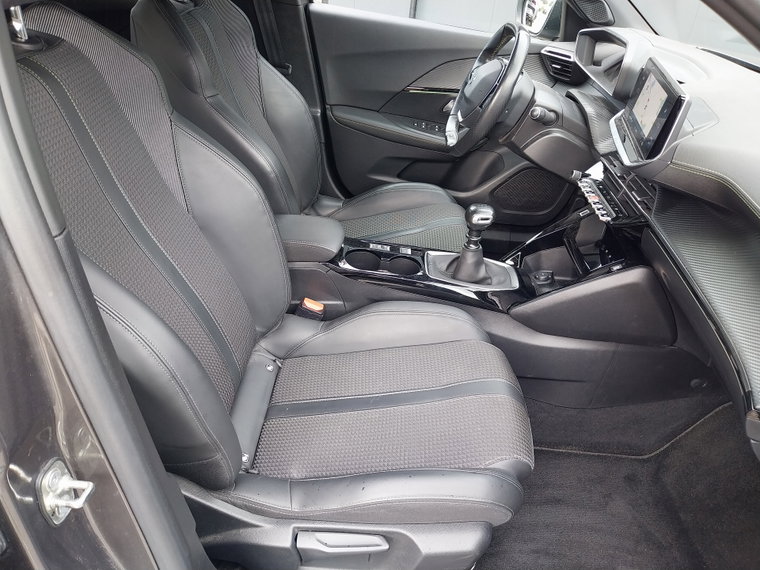 Vehicle Image 36
