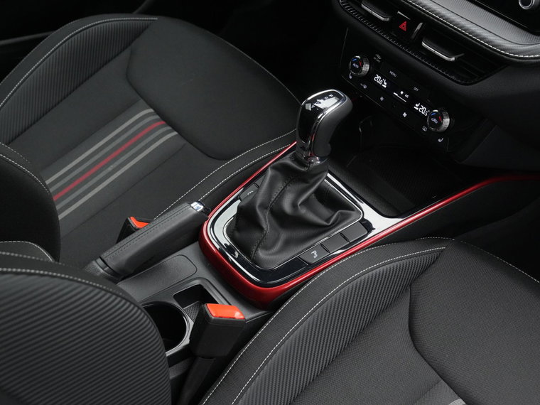 Vehicle Image 33