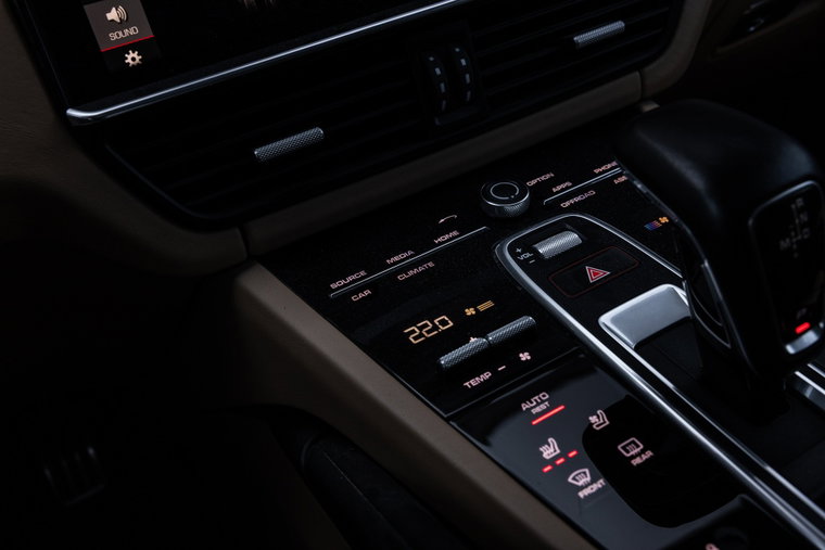 Vehicle Image 52