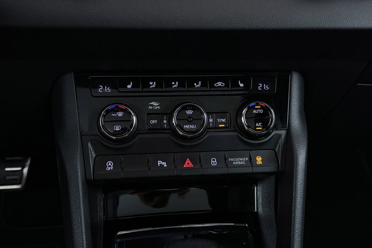 Vehicle Image 33