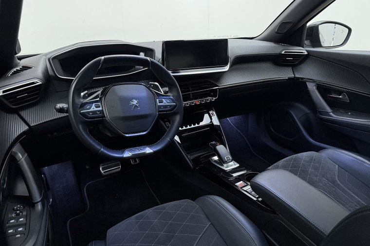 Vehicle Image 19