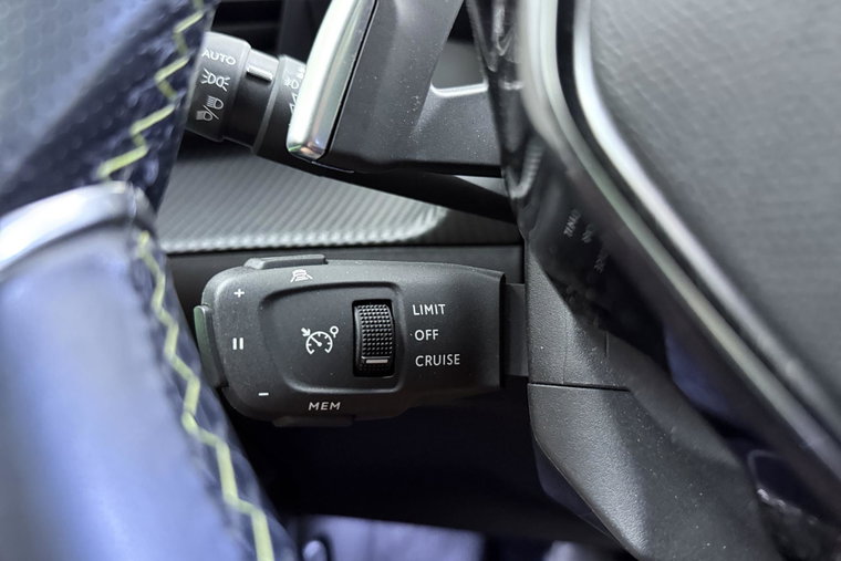Vehicle Image 24