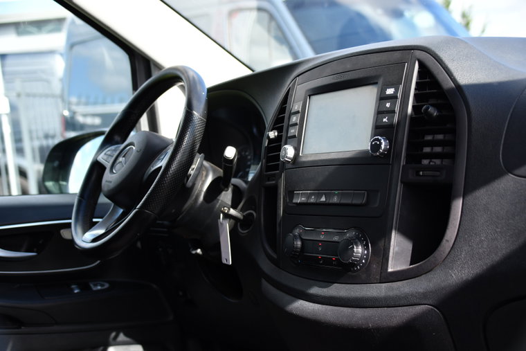 Vehicle Image 19