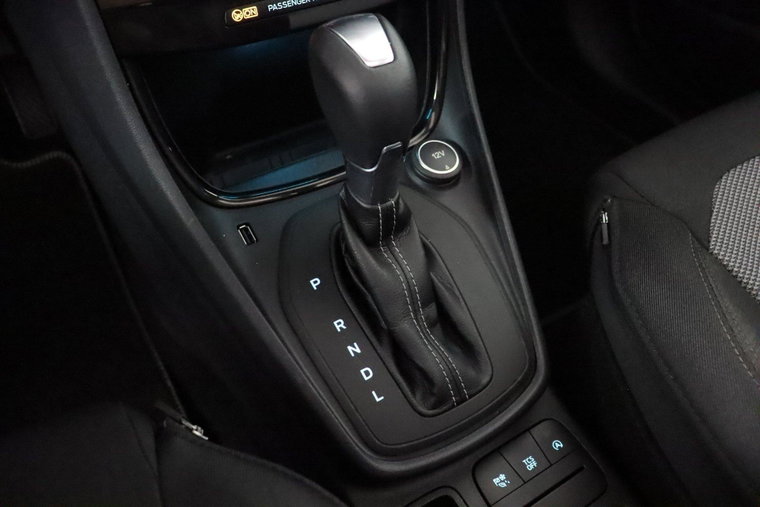 Vehicle Image 23