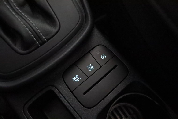 Vehicle Image 40
