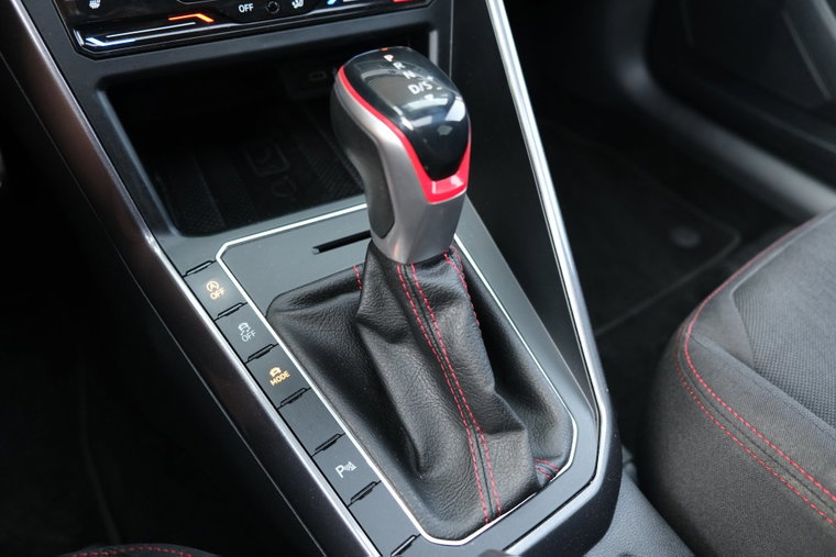 Vehicle Image 28