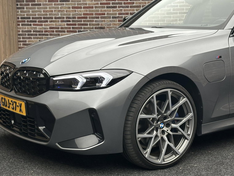 Vehicle Image 37