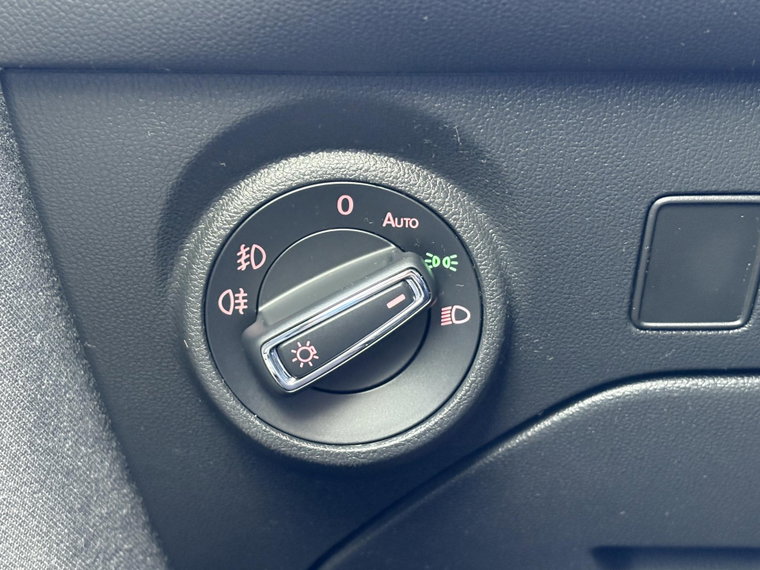 Vehicle Image 27