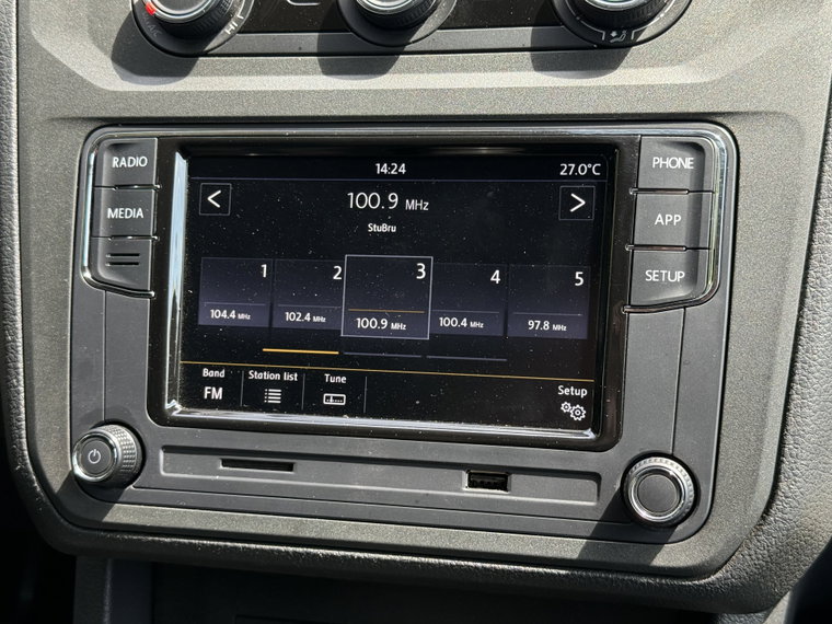 Vehicle Image 19