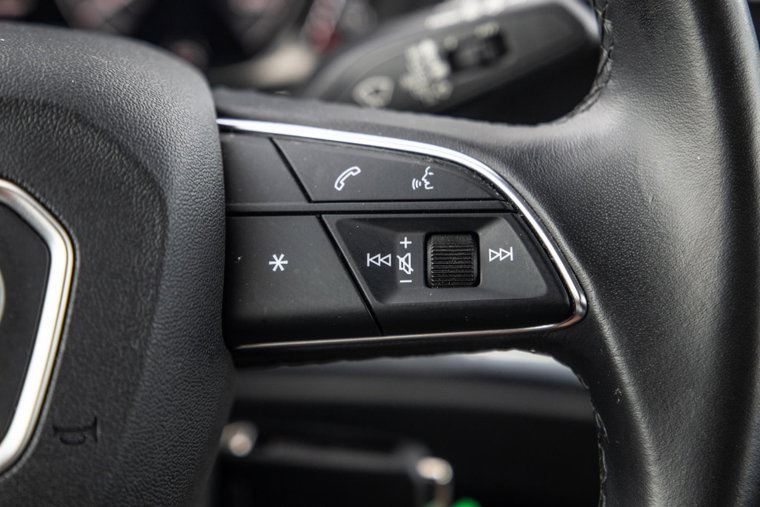 Vehicle Image 28