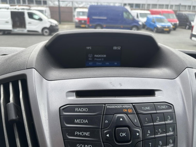 Vehicle Image 24