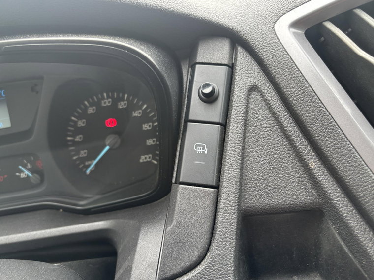 Vehicle Image 35