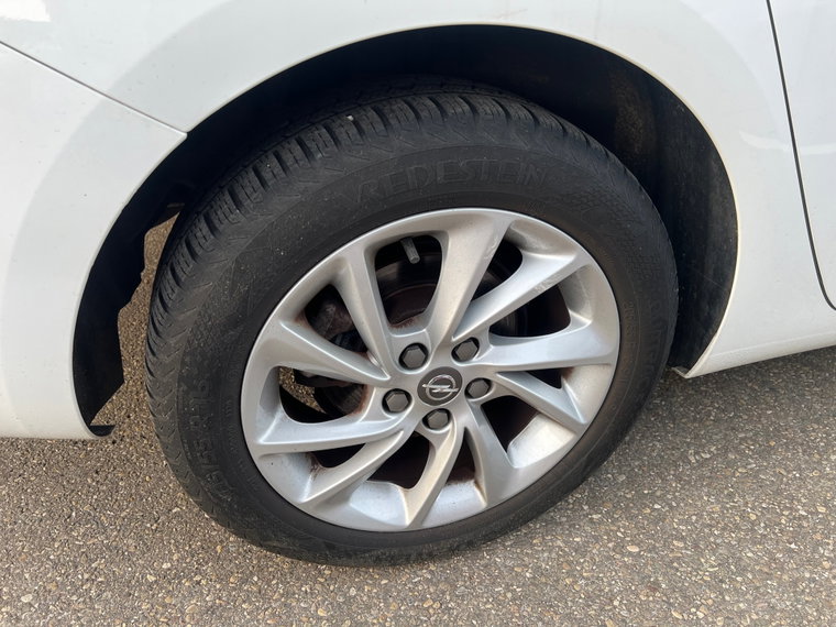 Vehicle Image 19