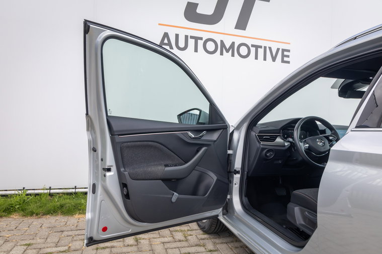Vehicle Image 37
